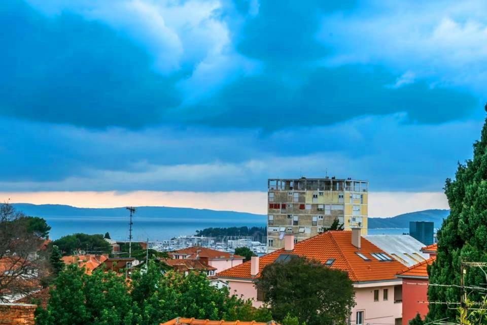 Violet Sea Breeze Daire Split Dış mekan fotoğraf